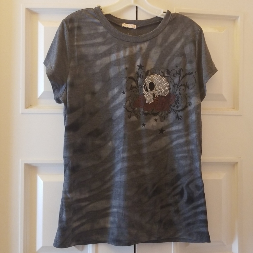 One Clothing Skull T Shirt Gray/Silver Sz. L